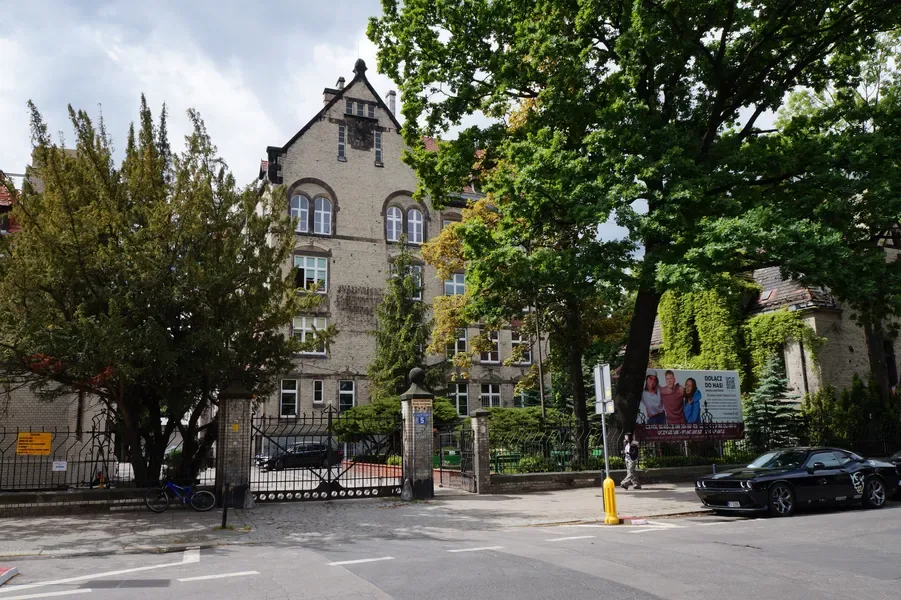 Budynek ZSZ nr 5 we Wrocławiu